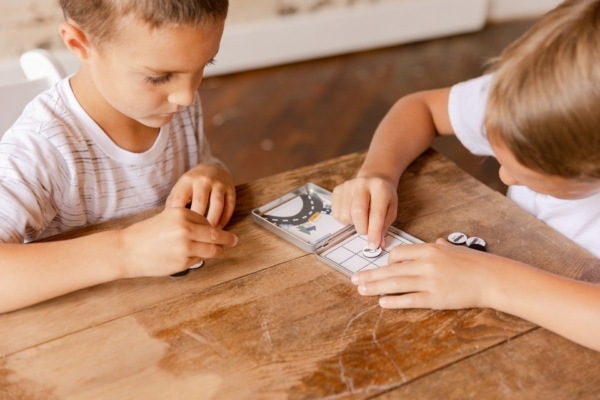 Magnetic Tic Tac Toe Game for Children · Studio 331